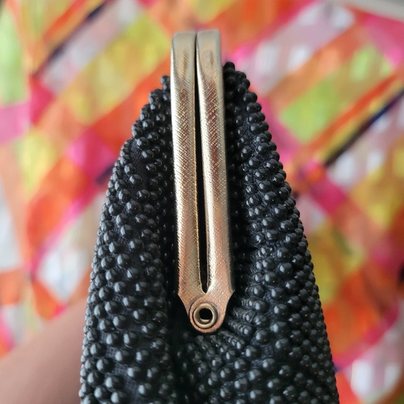 Vintage Beaded Black Clutch Bag Silver Chain Strap ~ 1960? ~ Made in Hong Kong - Picture 10 of 16